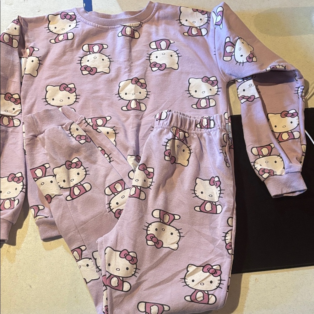 Hello Kitty Lavender and Pink Girls' Pajama Set